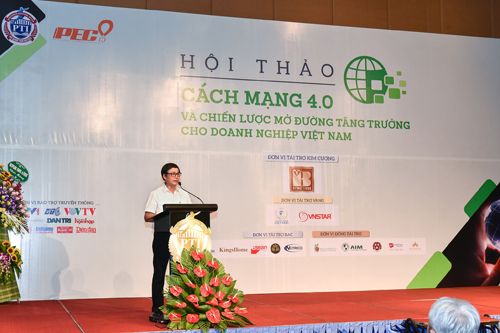 Nhãn hàng Diamond The One tài trợ hội thảo về cách mạng 4.0